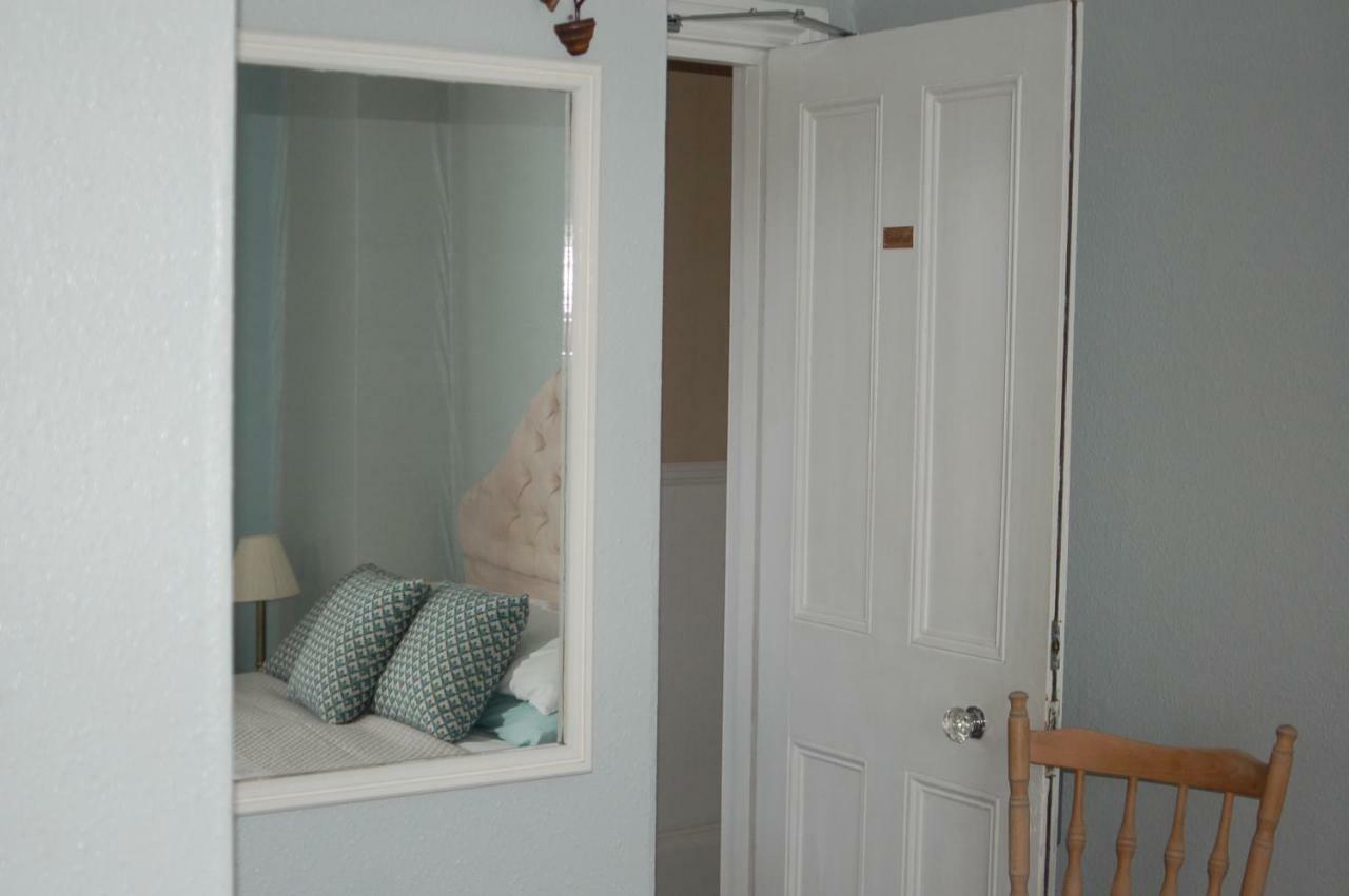 Knights Rest Bed & Breakfast Shanklin Dış mekan fotoğraf